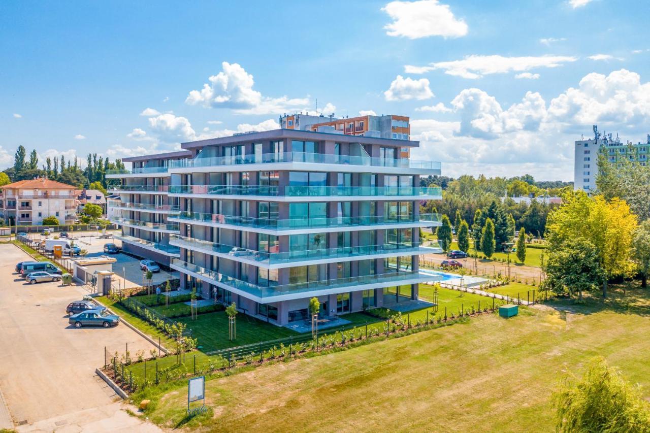 Myflat Coral Premium Suite Siófok Exteriör bild