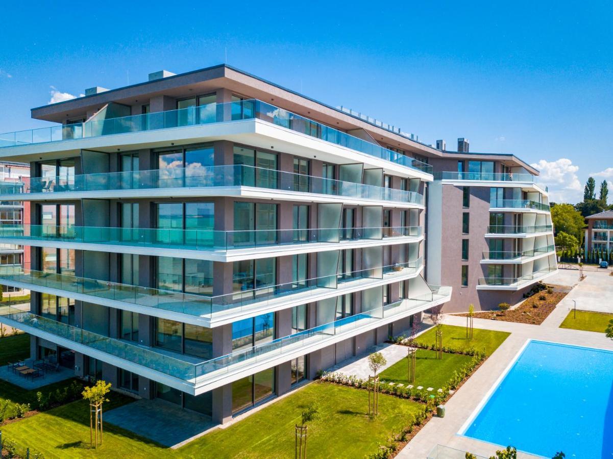 Myflat Coral Premium Suite Siófok Exteriör bild